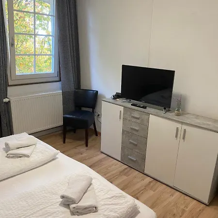 Klosterhof فندق Adelberg