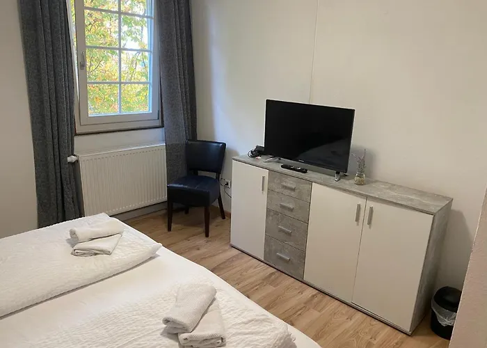 Klosterhof 酒店 Adelberg